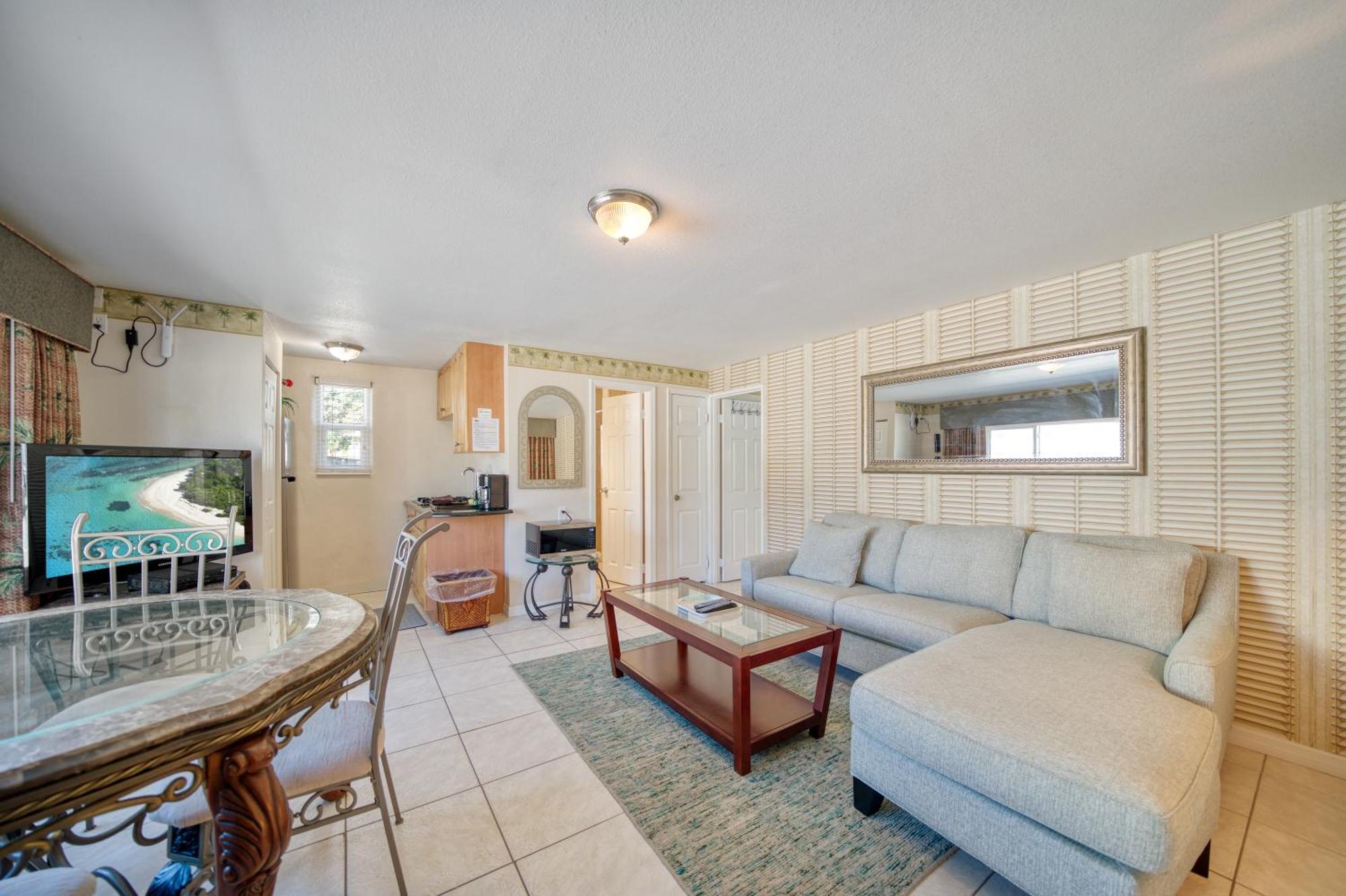 King Suite with Sofa Bed