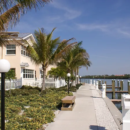 Barefoot Beach Resort-3